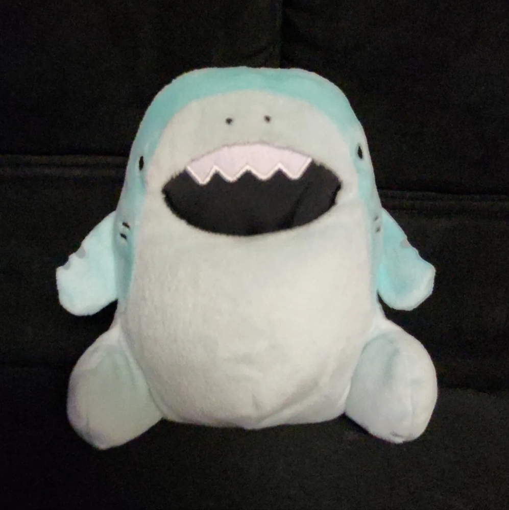 Samezu 6” Plush Shark Tiger - Mouth Pouch Pocket